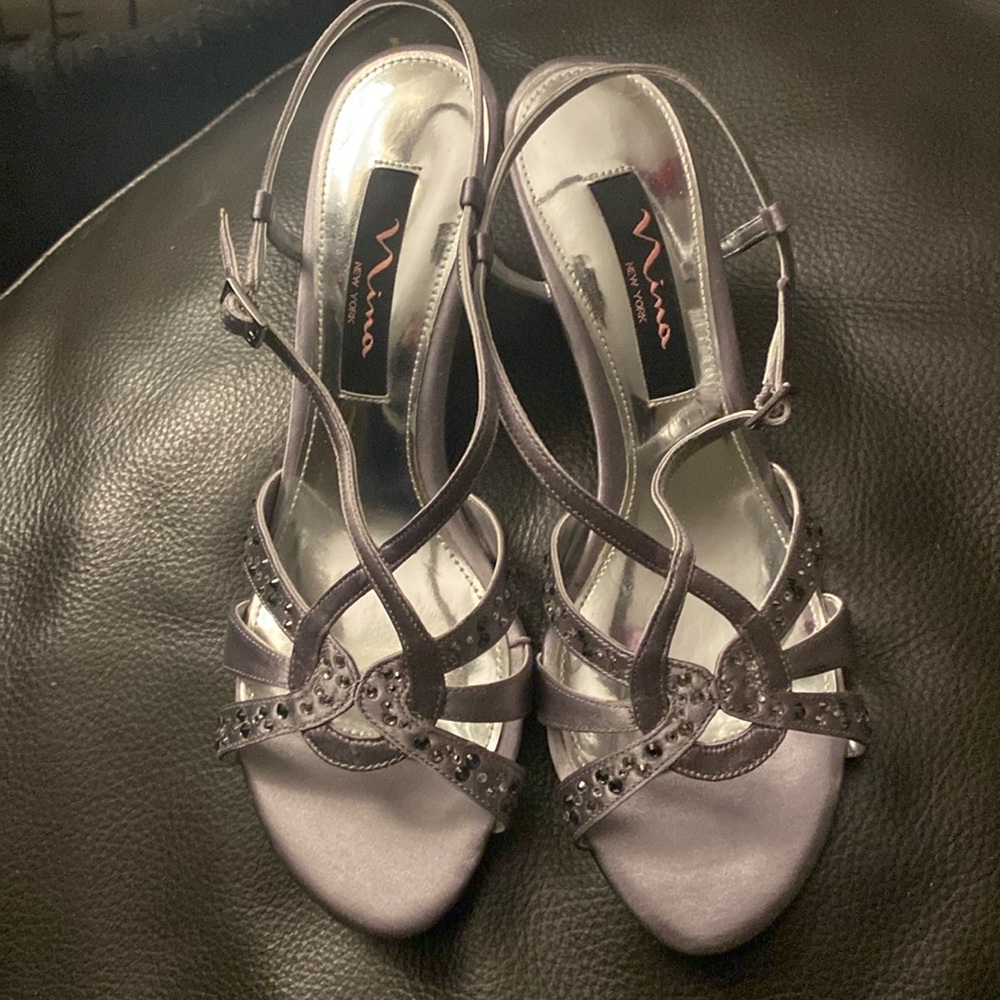 NINA New York Heels🏙️ 🩶